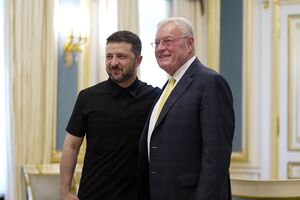 Український президент назвав розмову з Келлогом "продуктивною"