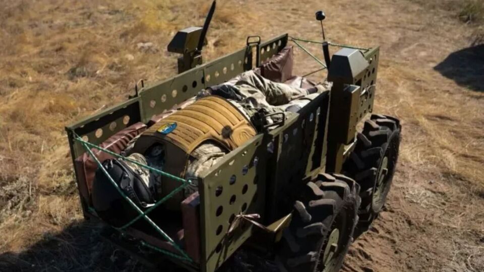 Обновленный сервис станет "точкой входа нового оружия и техники в армию", отметили в ведомстве