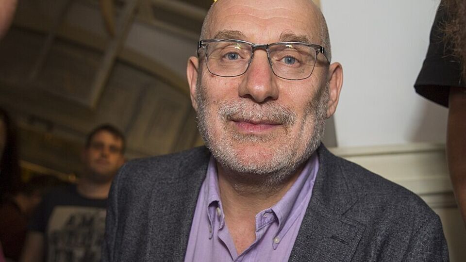 Акунин подсчитал, когда закончится его "срок"