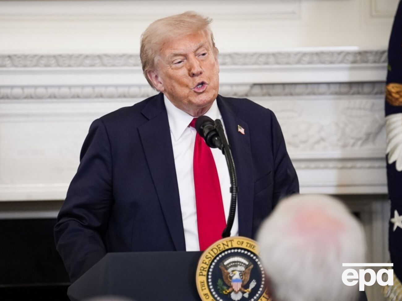 Трамп посоветовал Путину спасать экономику РФ