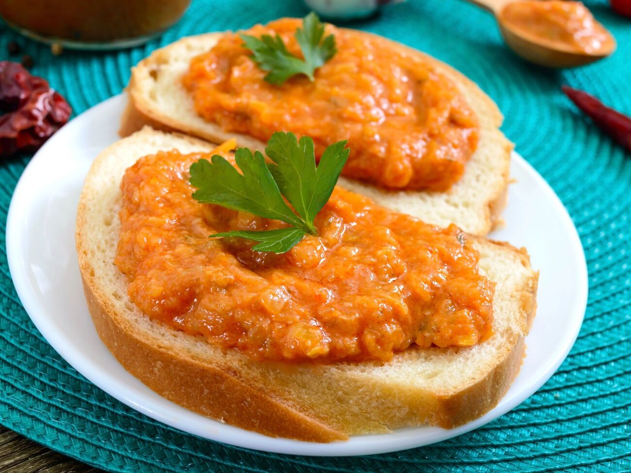 Для кабачковой икры понадобится майонез