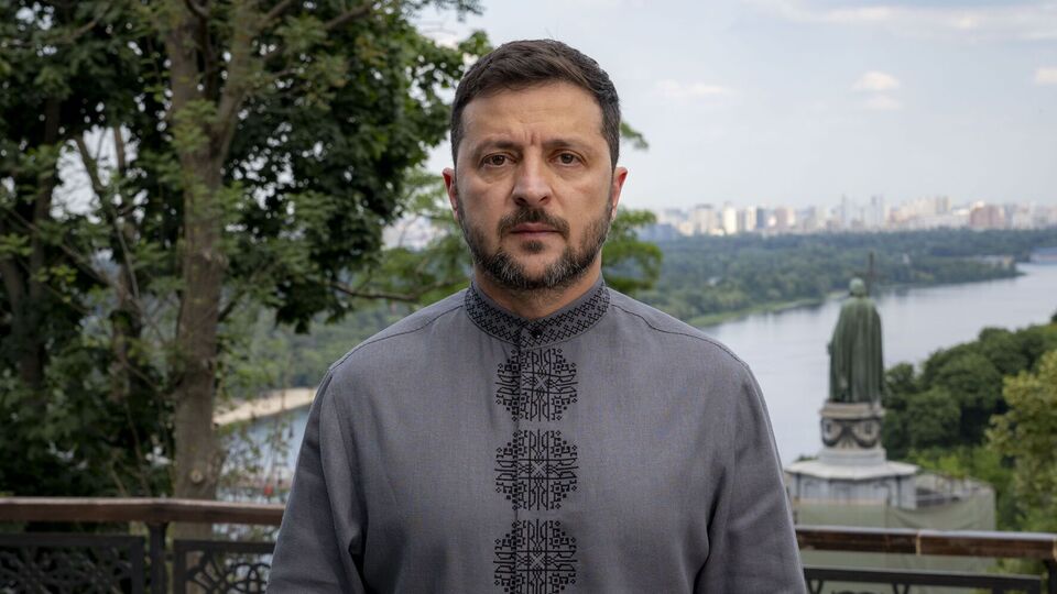 Обращение Зеленский записал на фоне Днепра