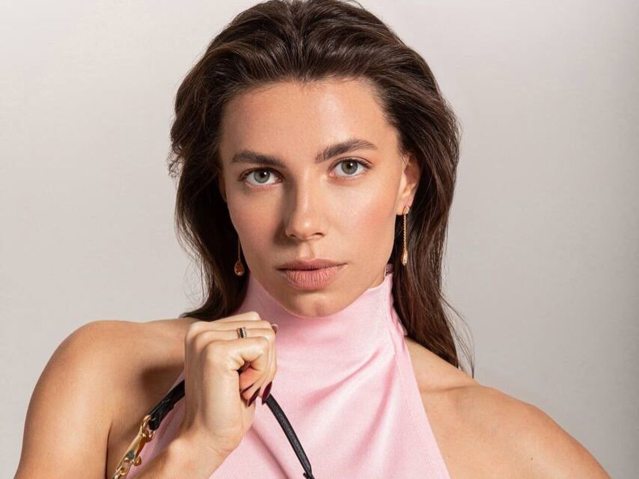 Бех-Романчук: Обираємо образ до подруги на happy birthday