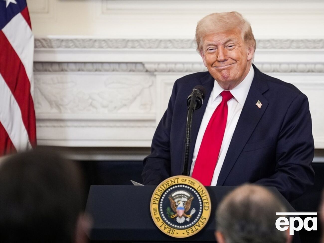 Один из бывших членов кампании Трампа сказал, что "европейские деньги немного снижают напряжение"