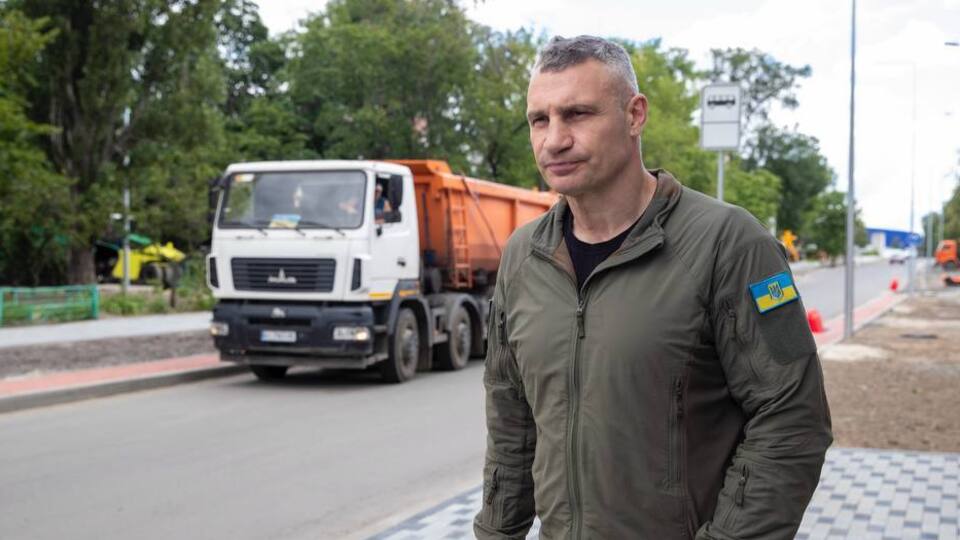 Виталий Кличко: Законопроект могут, в нарушение регламента, втихаря запихнуть и попытаться протянуть на завтрашнем заседании