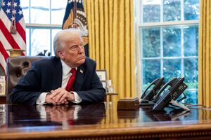 Трамп сам позвонил по телефону журналисту и дал интервью