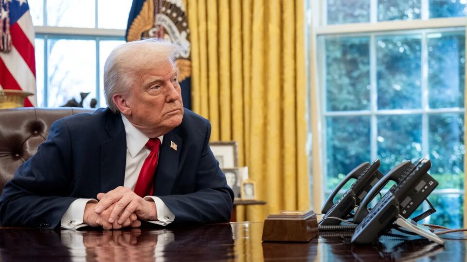 Трамп сам позвонил по телефону журналисту и дал интервью