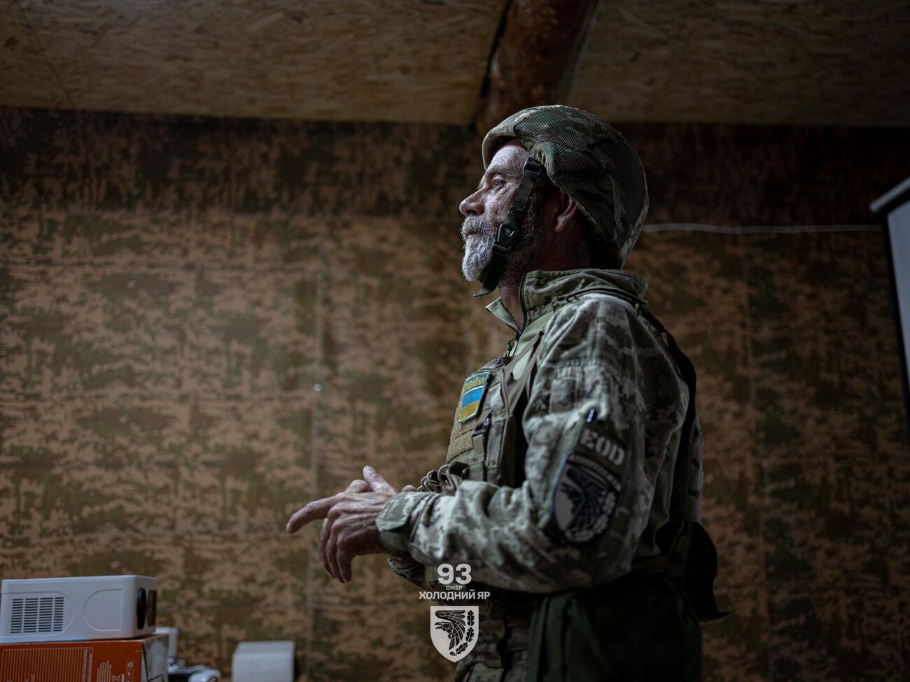 Предельный возраст пребывания на военной службе для лиц 60+ не установлен