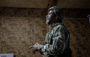 Предельный возраст пребывания на военной службе для лиц 60+ не установлен