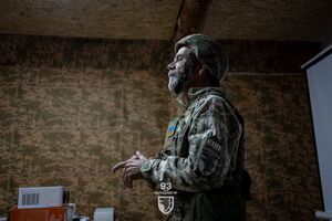 Предельный возраст пребывания на военной службе для лиц 60+ не установлен