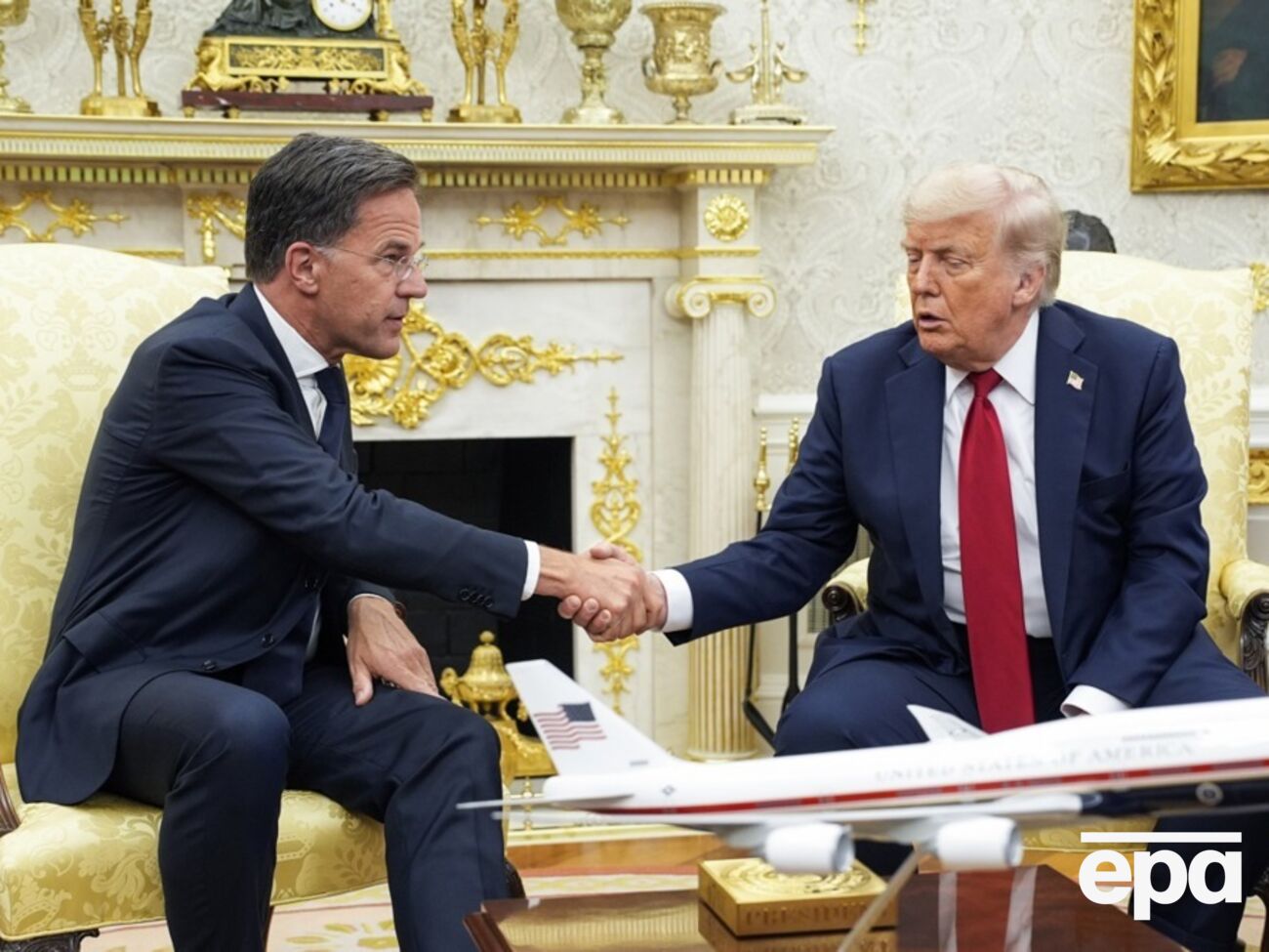 О плане Трампа и Рютте союзники узнали из их пресс-конференции, пишет агентство