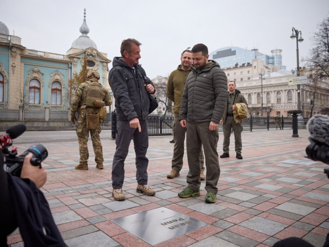 "Я видела, как этот фильм рождался". Эльвира Гаврилова-Патерсон – о закулисье создания ленты "Суперсила" о Зеленском и войне