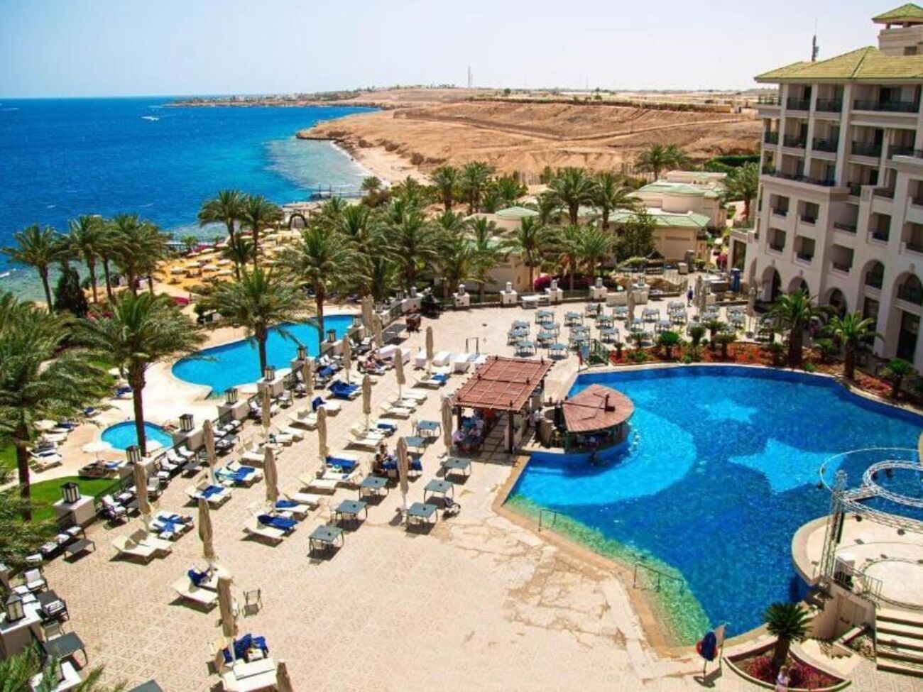 Туристи з Росії поскаржилися на сусідство з військовими