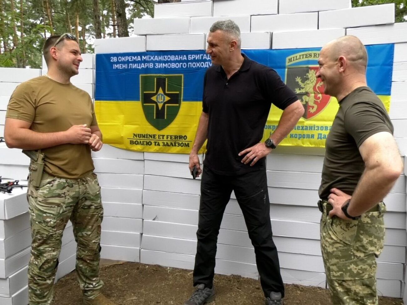 По 400 дронов передали 24-й и 28-й отдельным механизированным бригадам, сообщил Кличко