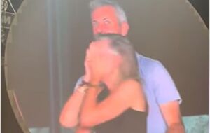 Байрон пока что не комментировал ситуацию