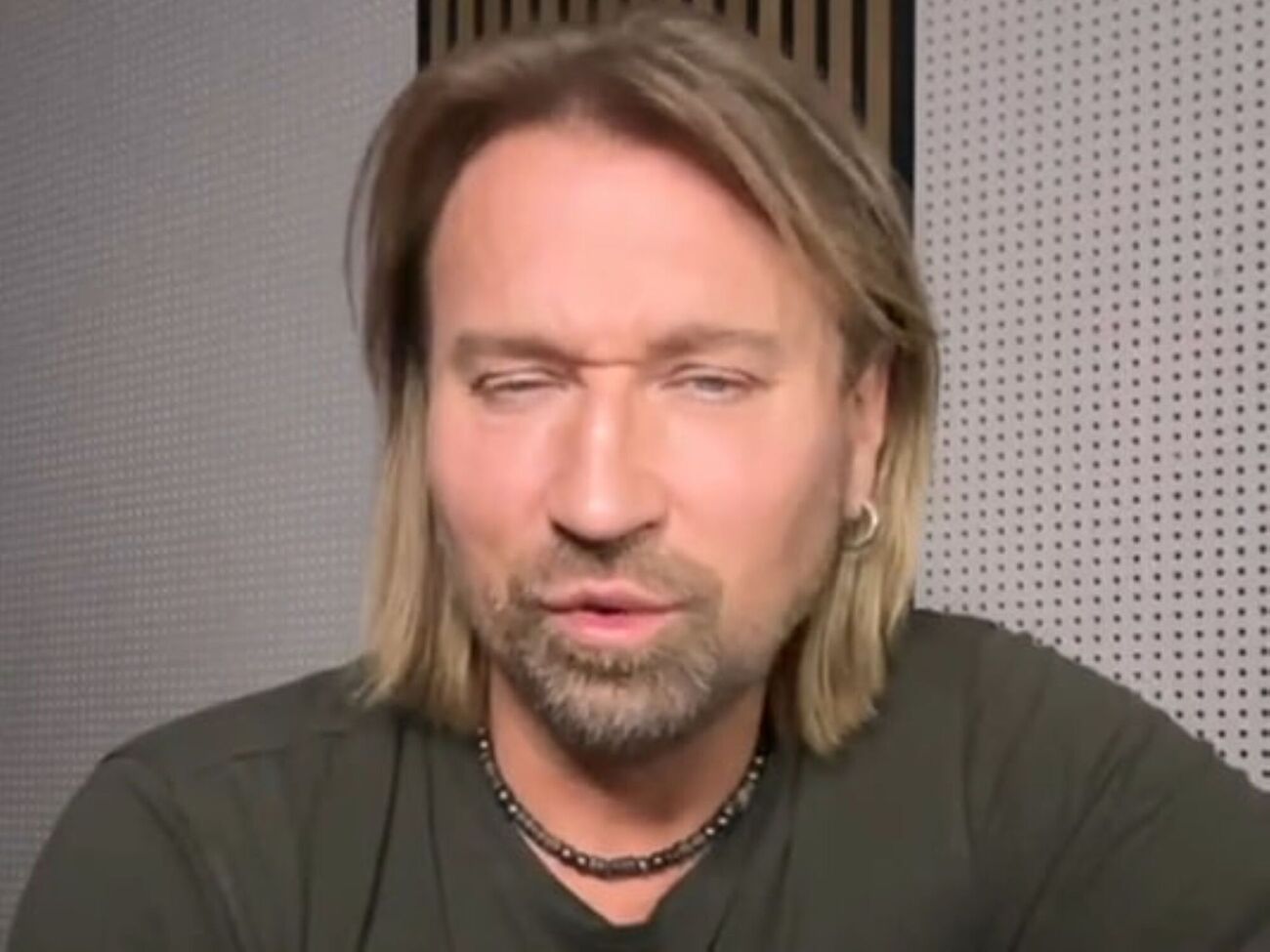 Винник: Я уже 25 лет живу в Германии, и да, гастролировал в Украине со своими песнями