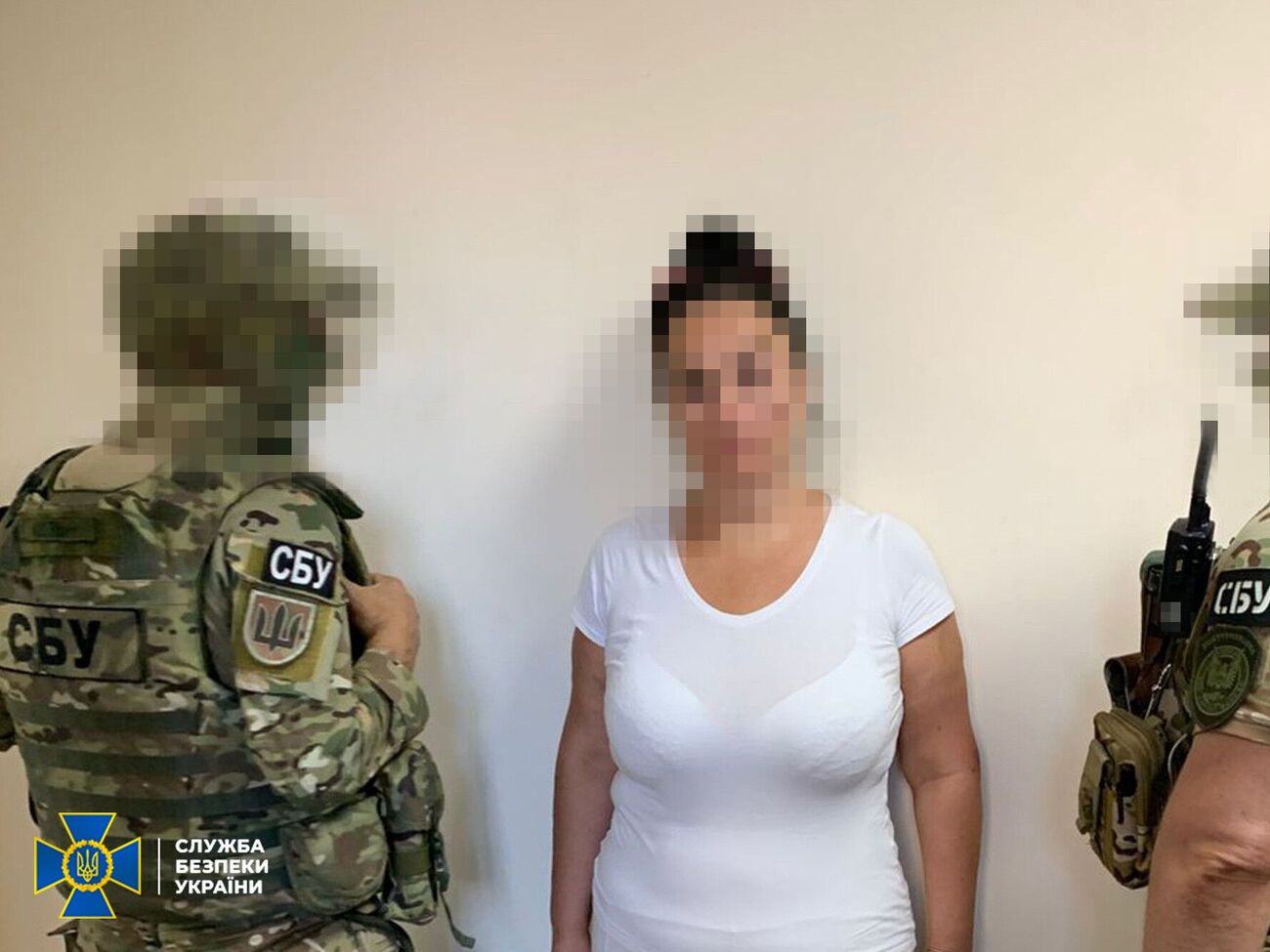 53-летняя жительница Волыни, которую "дистанционно завербовали российские спецслужбисты", должна была занести в ТЦК рюкзак с СВУ, пишет СБУ