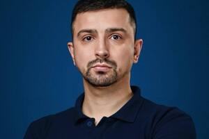 Для самого Сметанина ситуация с каждым днем усложняется, отметил политолог Миселюк