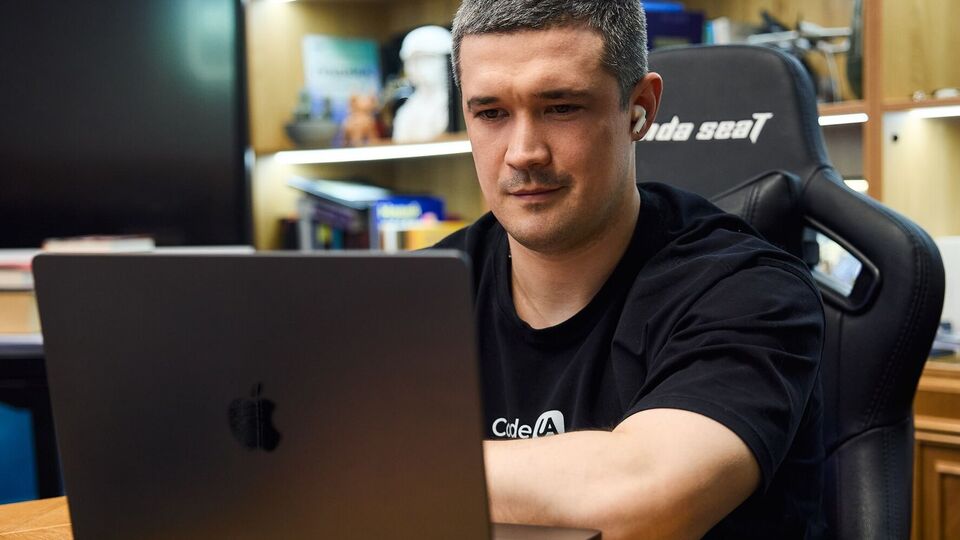 Федоров считает, что нужно срочно сократить расходы и оценить эффективность
