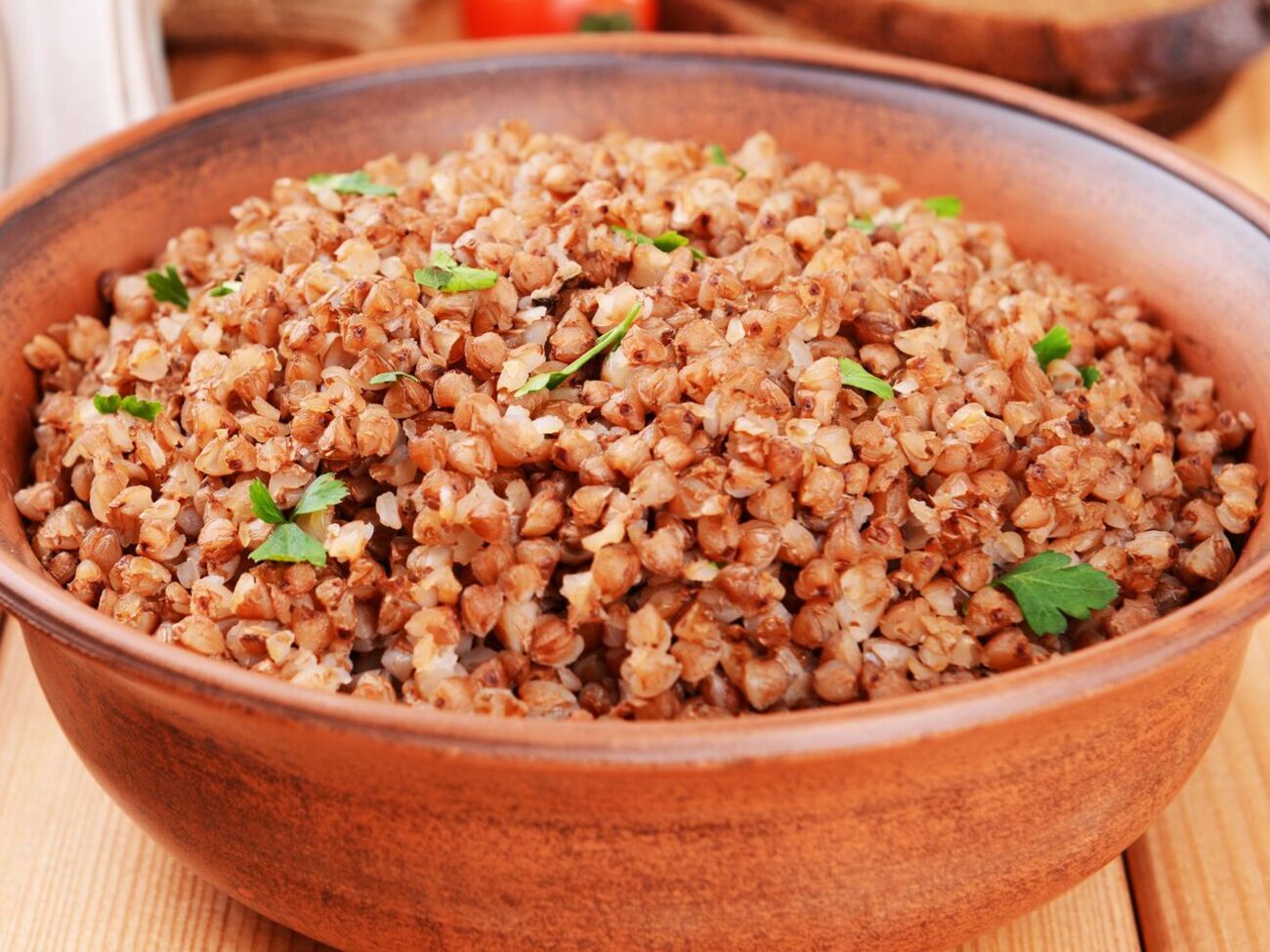 На 1 скл. гречки знадобиться 2 скл. курячого бульйону