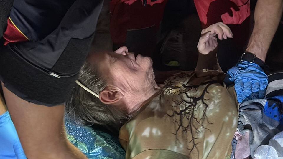 ДСНС витягла з пожежі п'ятьох людей