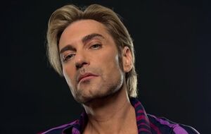 EL Кравчук родился в 1977 году