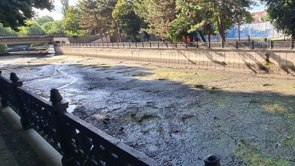 Салгир в Симферополе остался без воды