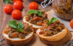 Баклажаны нужно запечь в духовке