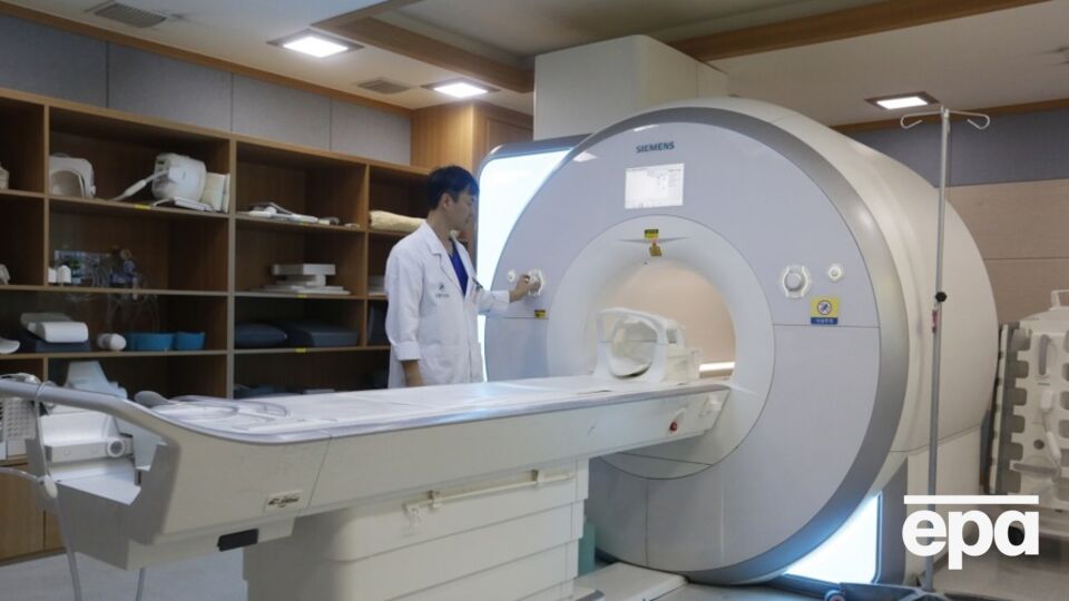 Мужчина получил тяжелые травмы из-за аппарата МРТ