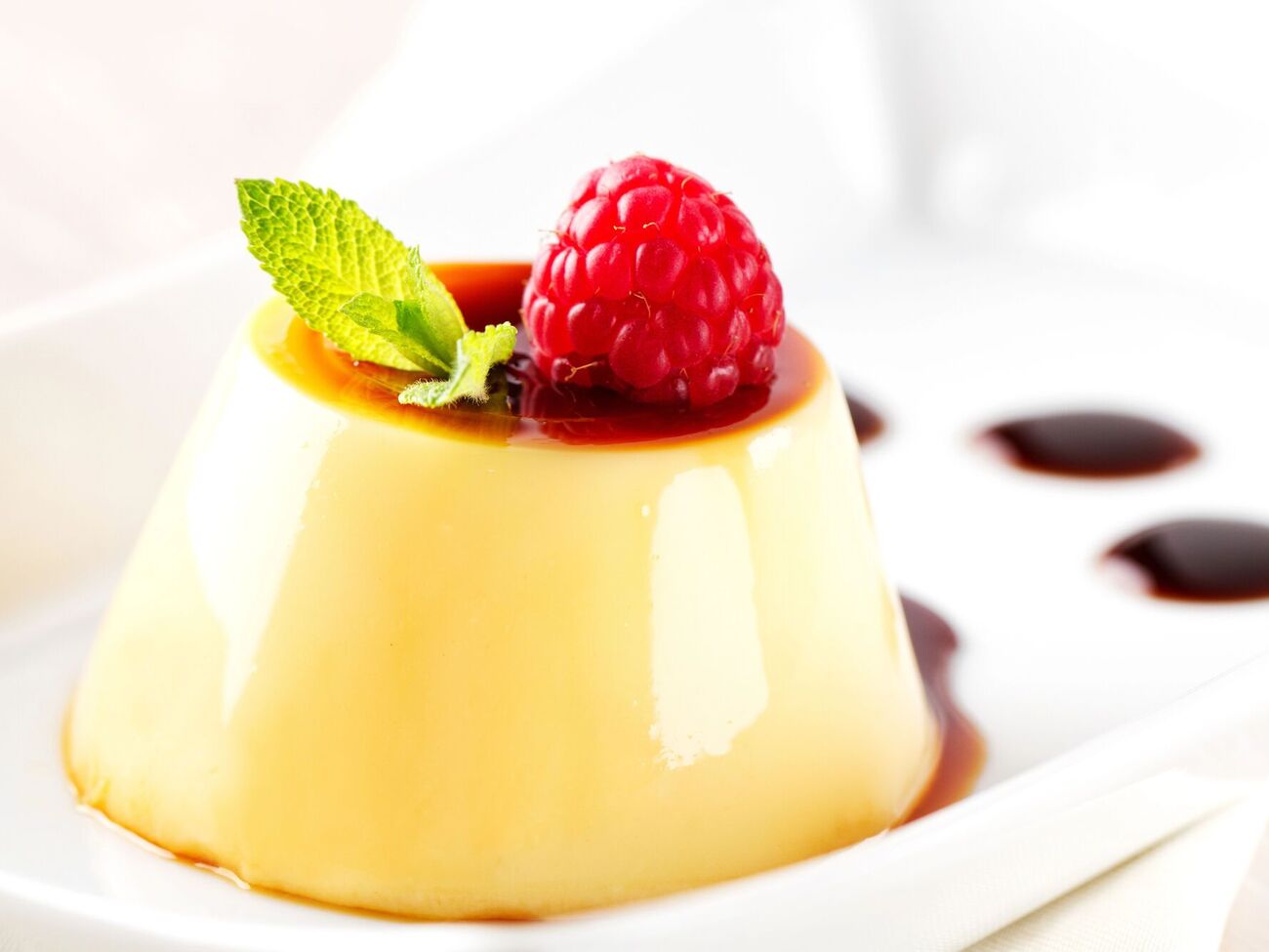 Готовый чизкейк должен быть слегка упругим и мягким