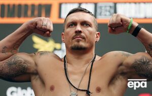 Перший бій між Усиком і Дюбуа відбувся 26 серпня 2023 року