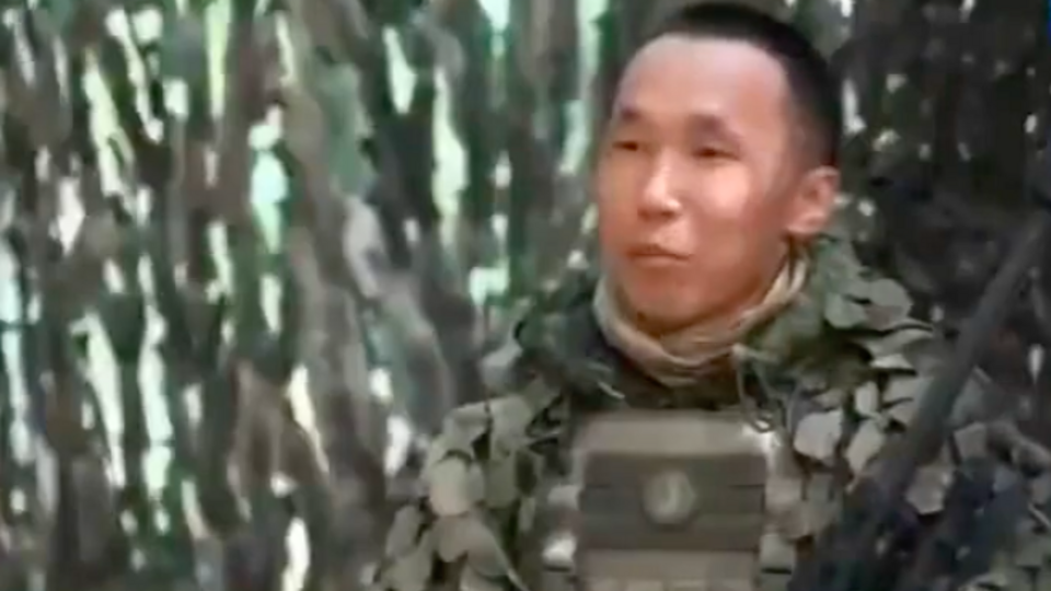 Окупант розповів, як мучив українців, у прямому ефірі