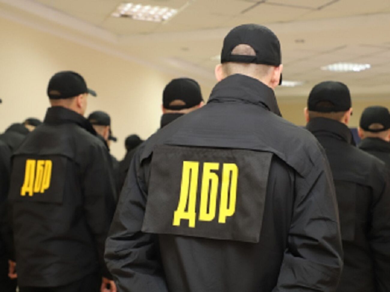 Зараз у Києві розгортають уже повноцінну силову операцію з використанням ДБР, заявив Черненко