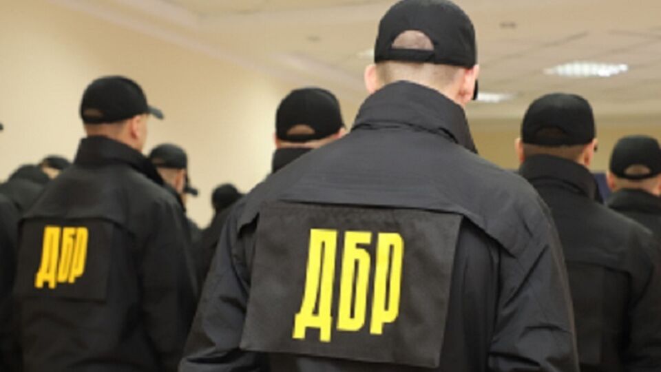 Сейчас в Киеве разворачивают уже полноценную силовую операцию с использованием ГБР, заявил Черненко