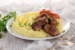Печень будет вкусной с пюре