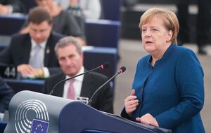 Меркель: Мы должны стать способными к миру за счет военной силы