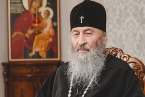 Онуфрий с 2002 года – гражданин России