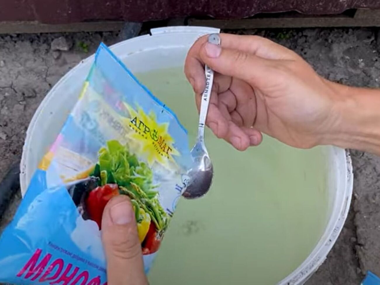 У липні коренеплоди потрібно удобрити фосфорно-калійними добривами