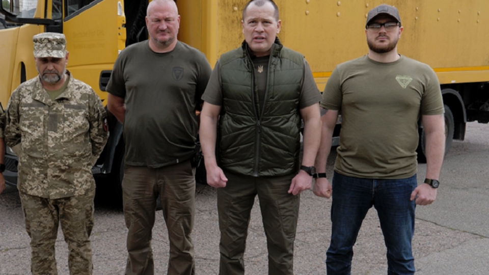 Палатный: 12-тонник способен справиться со сверхбольшими грузами и ездить даже по бездорожью