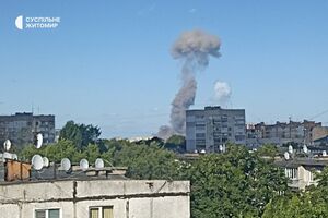 Версії вибуху озвучують різні