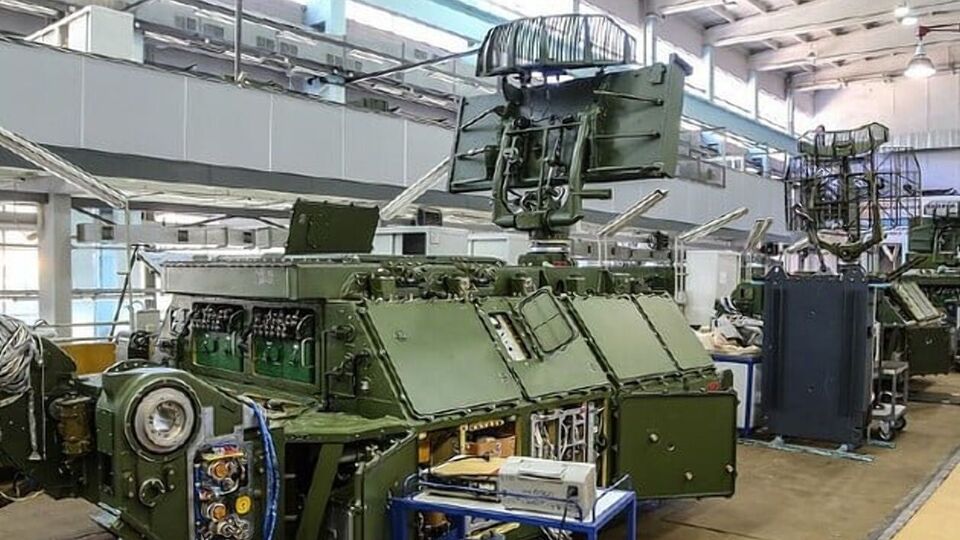 На заводе повредили четыре цеха, связанных с производством беспилотников, говорится в сообщении