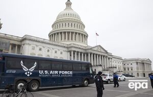 Объяснения ситуации ожидают представители двух партий в Конгрессе