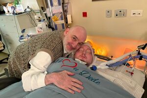 Семья регулярно публиковала в сети фото с принцем