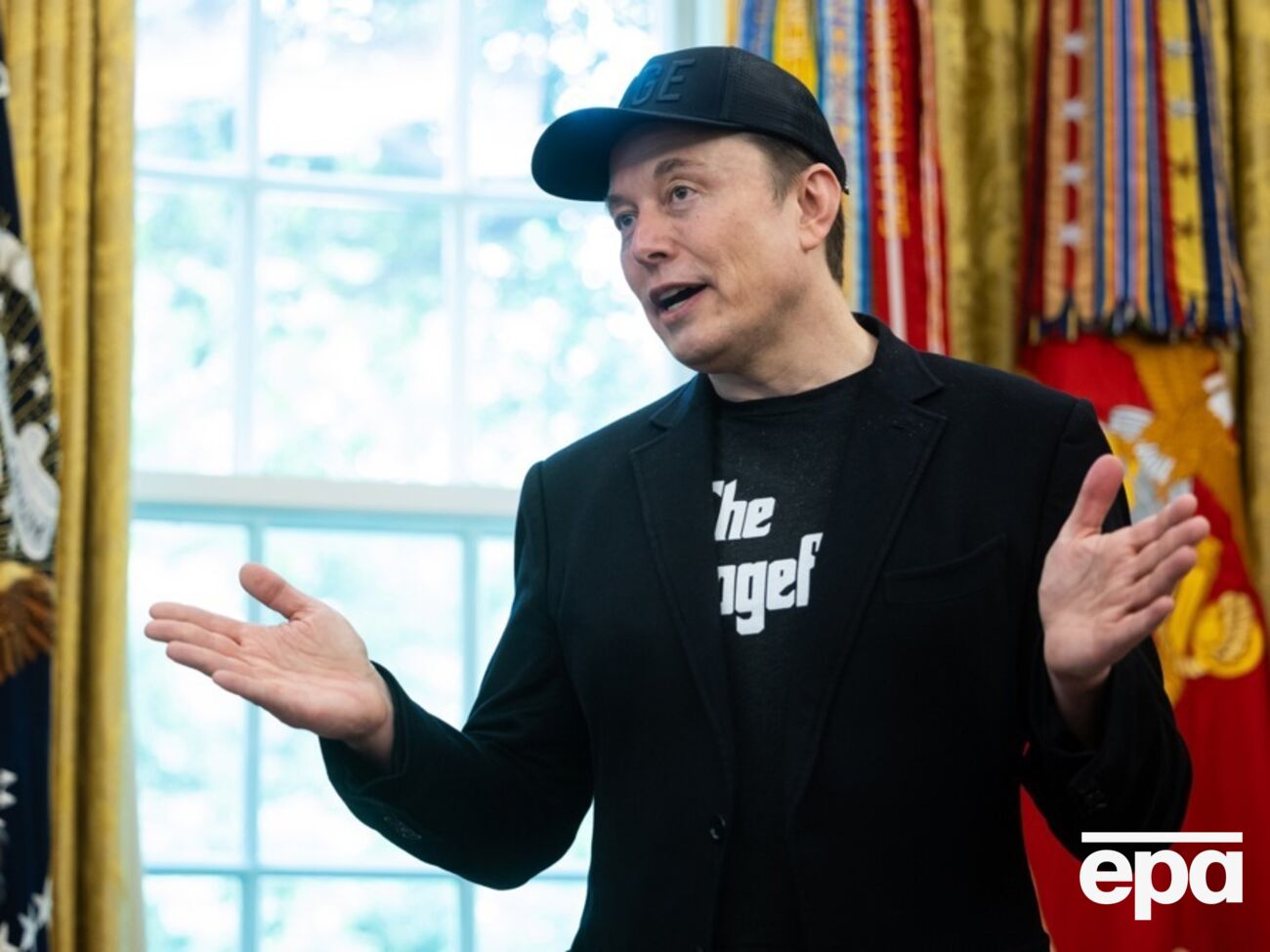 Маск хочет создать детский чат-бот