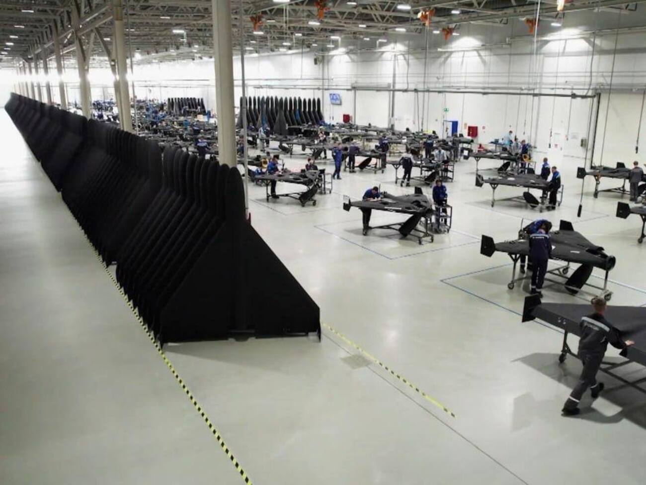 Телеканал показав цех зі збирання дронів
