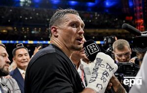 Усик переміг Дюбуа в бою за титул чемпіона світу в надважкій вазі