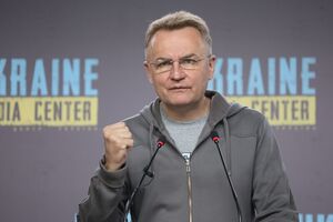 Садовый воспитывает пятерых сыновей
