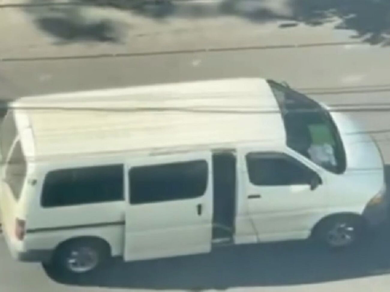 На видео, появившихся в пабликах, вроде бы не видно избиения