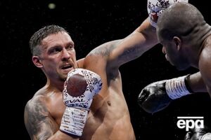 Дюбуа посміявся з Усика, а потім Усик вибив із Дюбуа бажання кепкувати