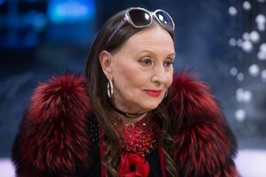 Кадочникова родилась в 1937 году в Москве